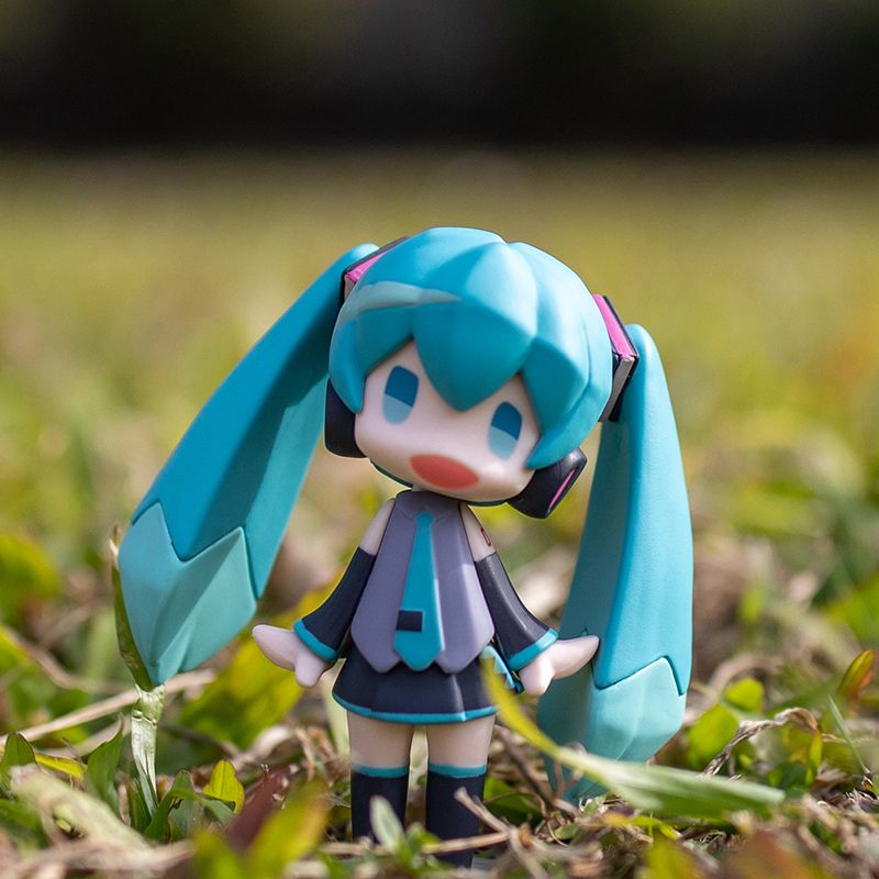 Miku Anime Figure & Building B - Car Accessories To Buy 评论和价格