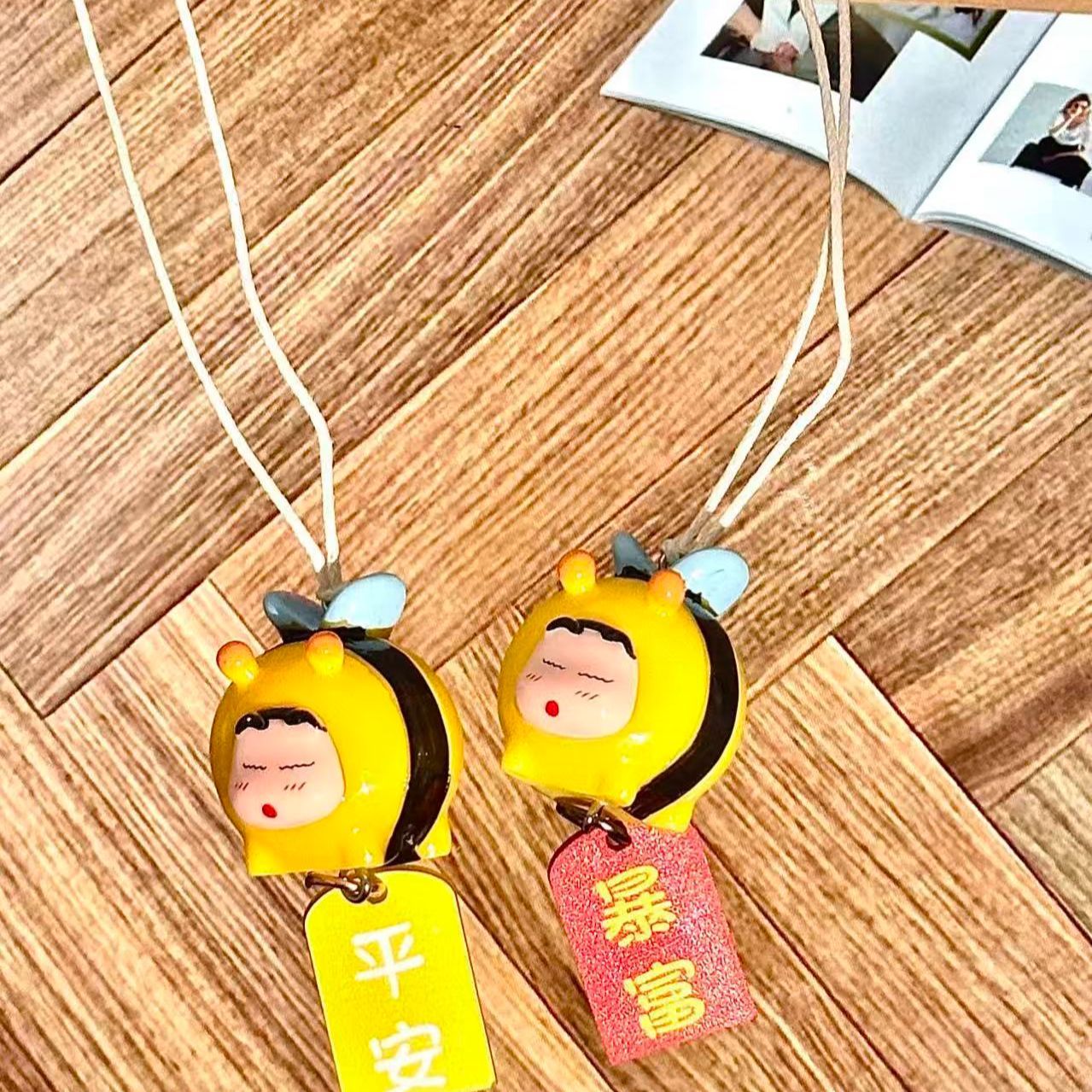 Crayon Shin-chan Bee Cosplay F - Car Accessories To Buy 评论和价格