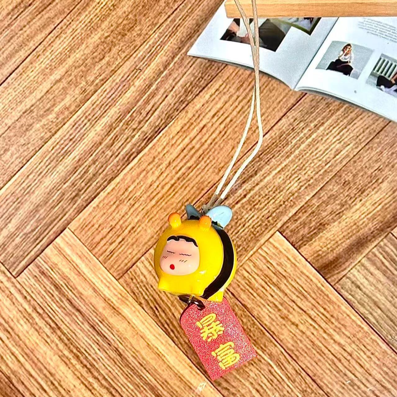 Crayon Shin-chan Bee Cosplay F - Car Accessories To Buy 评论和价格